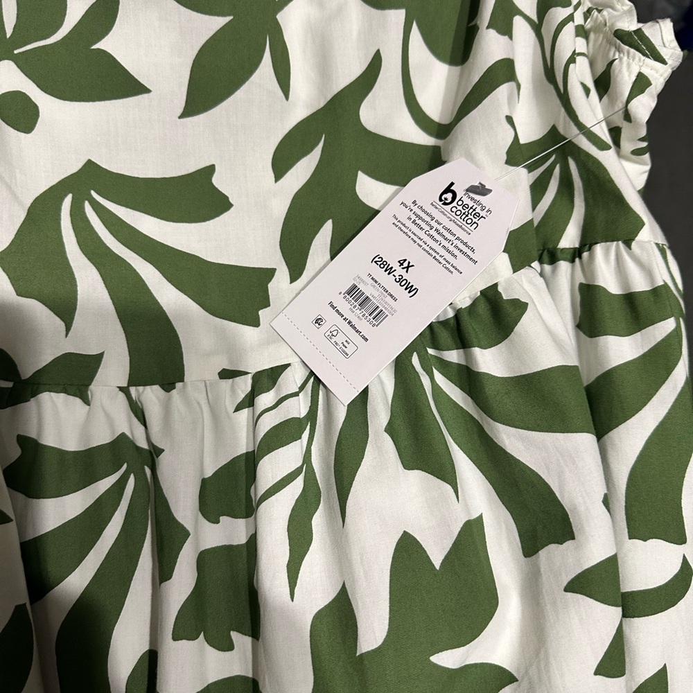 Time and Tru Green and White Dress